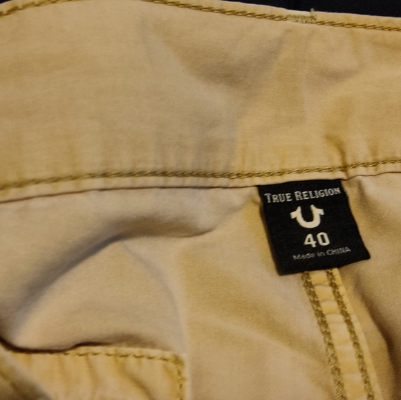 True religion Cargo shorts.. - Picture 3 of 3
